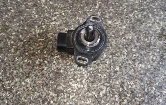 Toyota Avensis T250 Intake manifold valve actuator/motor 8967221020