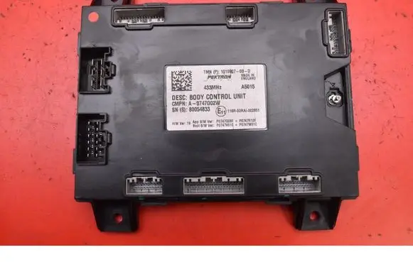 Tesla Model S Comfort/convenience module 101090700D