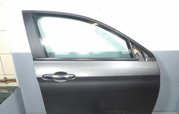 Fiat Tipo Front door
