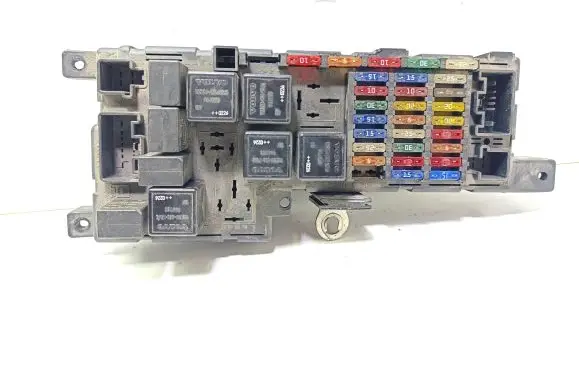 Volvo S60 Fuse module