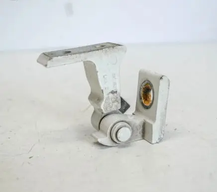 Seat Ibiza IV (6J,6P) Front door upper hinge 8K0831401J