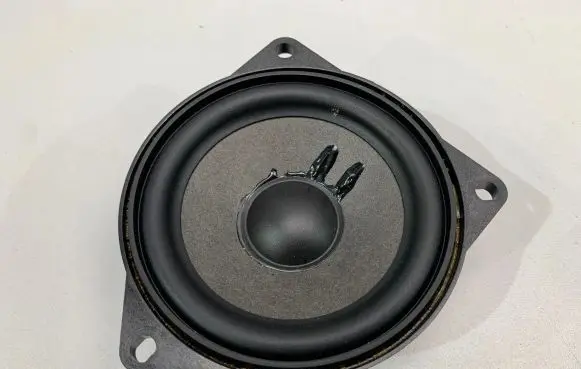 BMW 2 Active Tourer U06 Panel speaker 9354084
