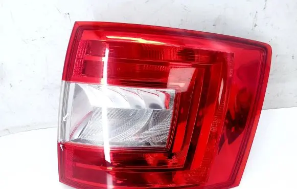 Skoda Octavia Mk3 (5E) Rear/tail lights 5E9945096 5E9945112