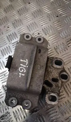 Volkswagen Tiguan Engine mount bracket 5n0199553