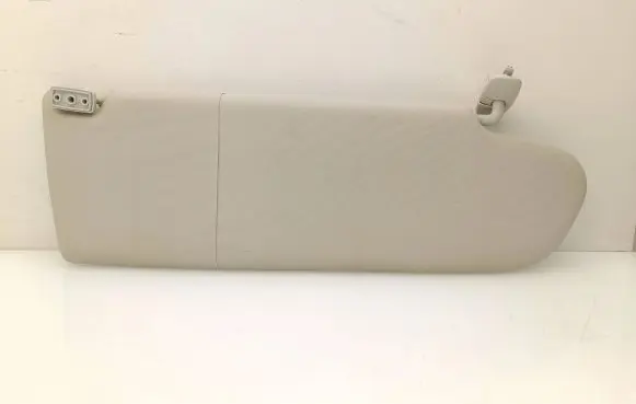 Sun visor