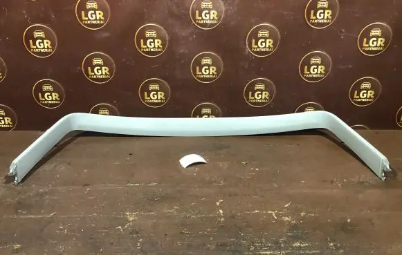 Volkswagen Touran I Tailgate/trunk upper cover trim 1T0867603B