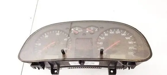 Volkswagen Golf IV Speedometer (instrument cluster) 1J0920822B