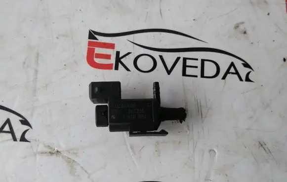 BMW 5 F10 F11 Vacuum valve 7810831