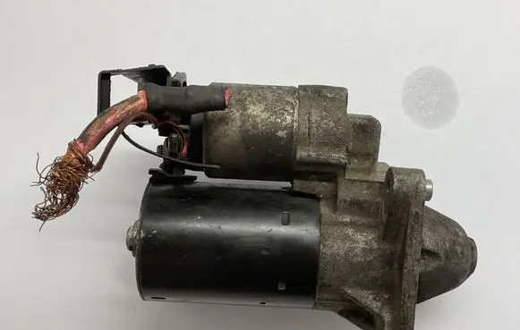 Alfa Romeo 147 Starter motor 1005831270