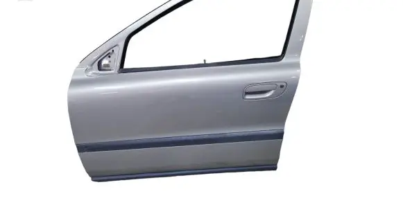 Volvo V70 Front door