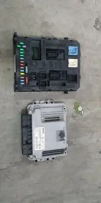 Citroen C4 I Picasso Engine control unit/module 0281012980 9663510180