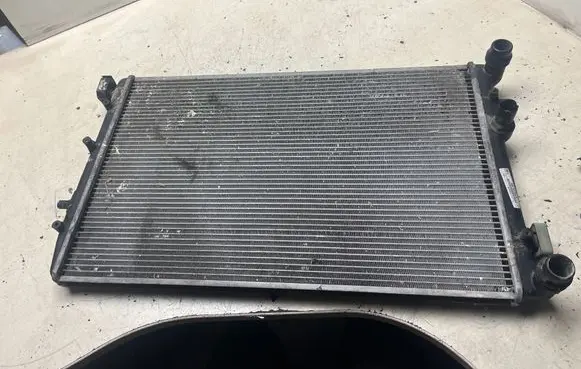 Skoda Fabia Mk1 (6Y) Coolant radiator 6Q0121253R