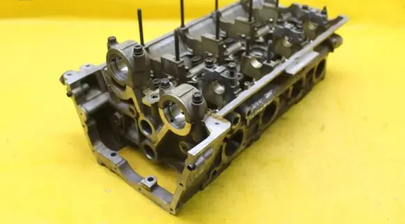 BMW 5 E60 E61 Engine head 