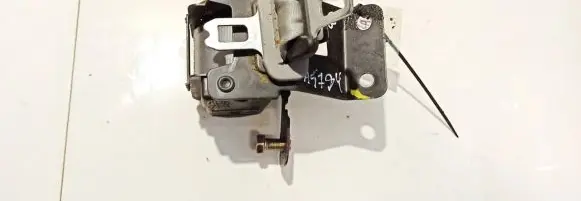 KIA Sorento Middle seatbelt (rear) 0432005