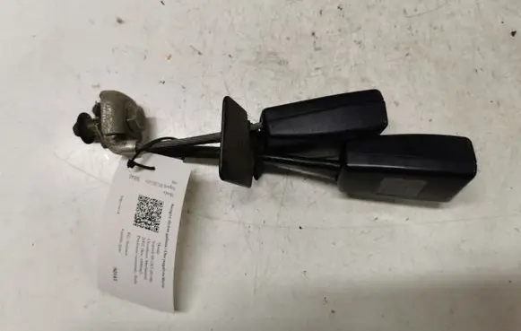 Skoda Superb B5 (3U) Rear seatbelt buckle 3B0857739C