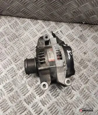 Toyota Avensis T270 Generator/alternator a6052