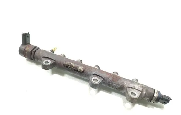 Renault Trafic II (X83) Fuel main line pipe 8200853678 0445214153 H8200426550