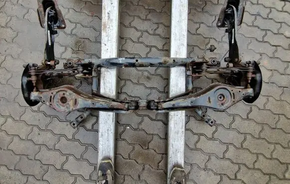 Volkswagen Jetta VI Rear subframe 