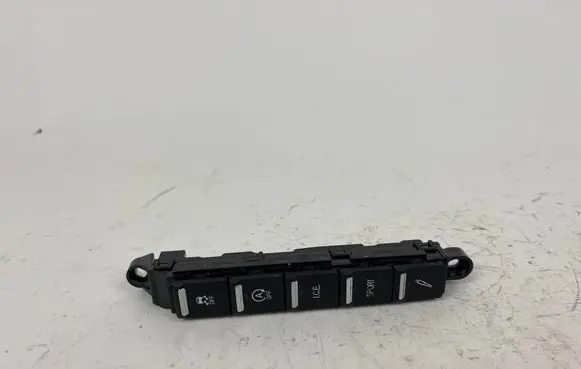 Maserati Ghibli Traction control (ASR) switch 670126322