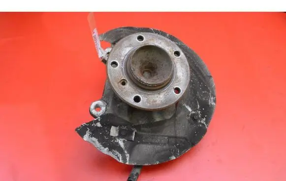 BMW 1 E82 E88 Front wheel hub spindle knuckle
