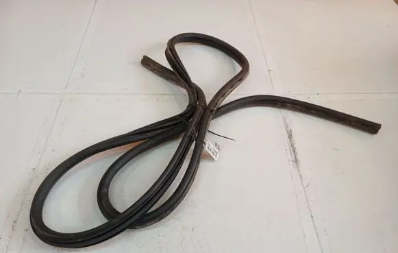 Fiat Freemont Rubber seal rear door 