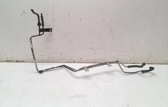 Volvo XC70 Fuel line pipe