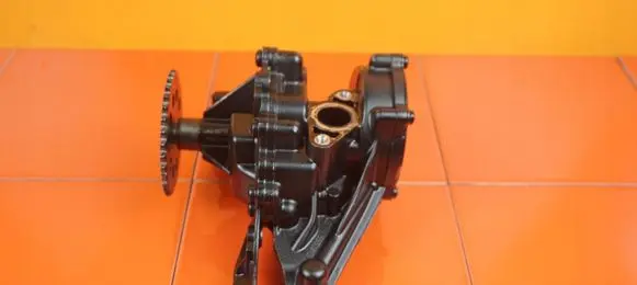 Opel Astra K Oil pump 55509127 B16DTE