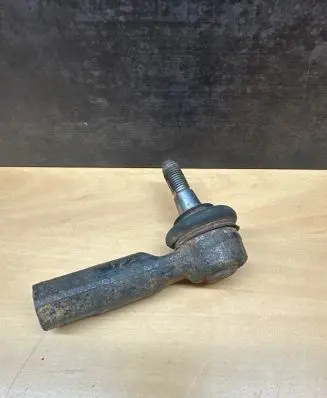 Volkswagen Golf IV Steering tie rod end 