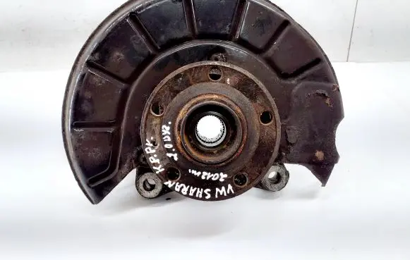 Volkswagen Sharan Front wheel hub