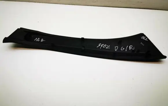 Nissan 370Z Rear/tail light trim molding 63054