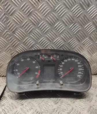 Volkswagen Golf IV Speedometer (instrument cluster) 1j0920806b