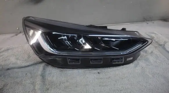 Ford Focus Headlight/headlamp NX7B13E014CD 2L12365