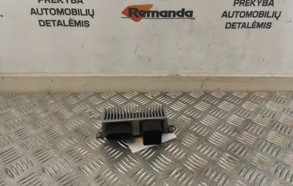 Glow plug pre-heat relay