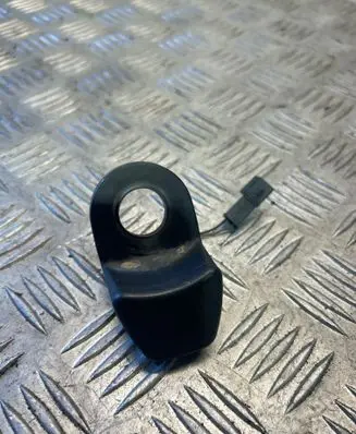 BMW 5 F10 F11 Tailgate glass/window release handle 9225046