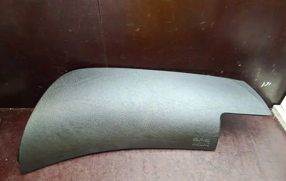 BMW 3 E46 Airbag cover 8196094 28020335