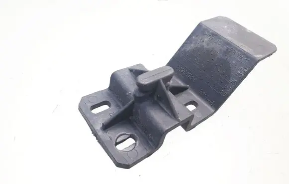 Alfa Romeo GTV Front bumper mounting bracket 60586631