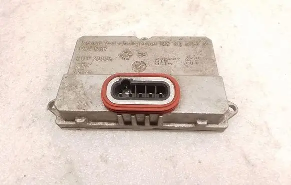 Mercedes-Benz E W211 Headlight ballast module Xenon 5DV00829000