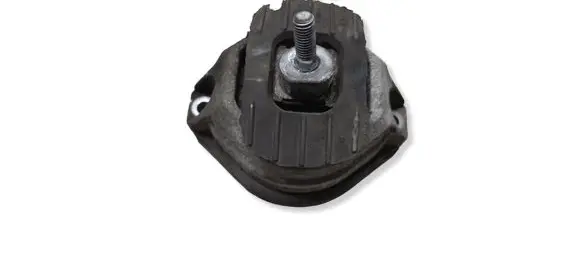 BMW 5 E60 E61 Engine mount bracket 15934612