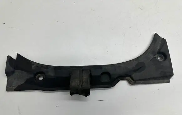 Audi A8 S8 D4 4H Fender end trim 4H0823745C
