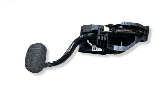 BMW X2 F39 Brake pedal 6856596 19929610 81007132E