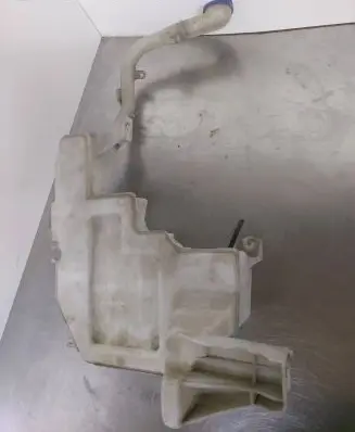 Honda Civic Windshield washer fluid reservoir/tank