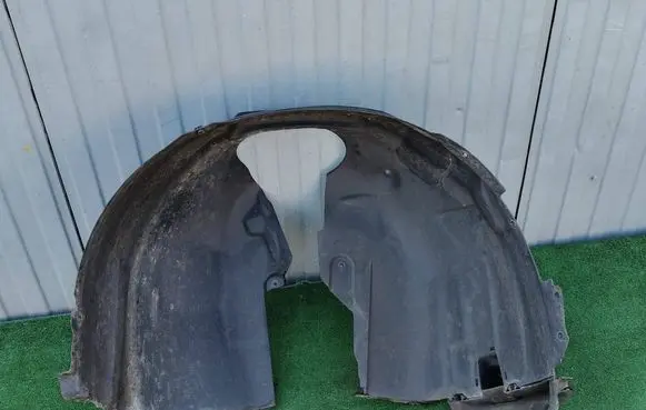 Audi Q2 - Front wheel arch liner splash guards 81A821172B