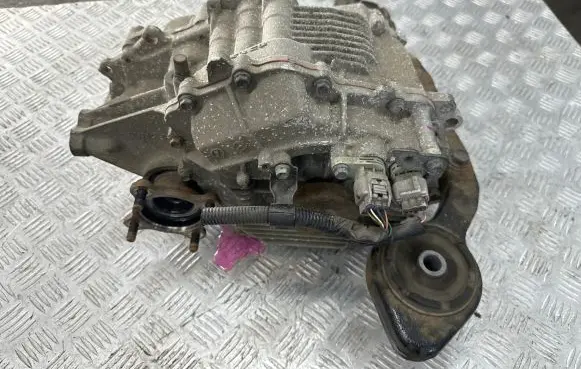 Lexus NX Rear differential R121W813067