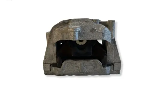 Audi TT TTS Mk2 Engine mount bracket 8J0199262