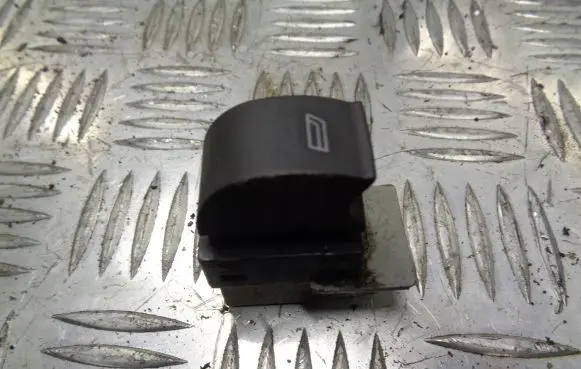 Audi A3 S3 8L Quarter vent window switch 4B0959855