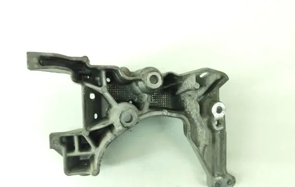 Citroen Berlingo Generator/alternator bracket 9808696680