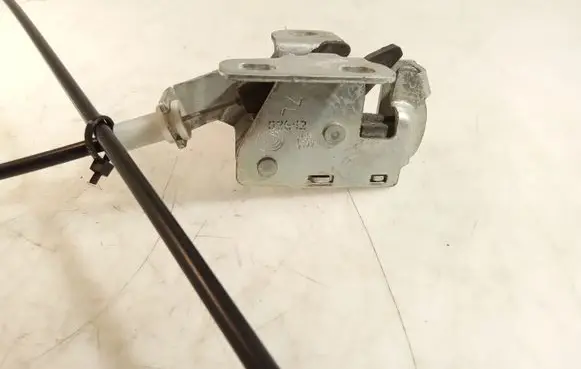 Loading door lock