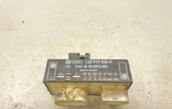 Coolant fan relay