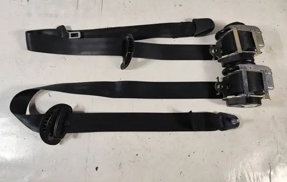 Peugeot 308 Front seatbelt 96776852XX 622193000 010R000