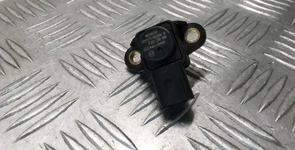Mercedes-Benz CLS C219 Air pressure sensor 0261230189